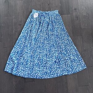 NWT Blue and white floral midi skirt with elastic waistband, size L